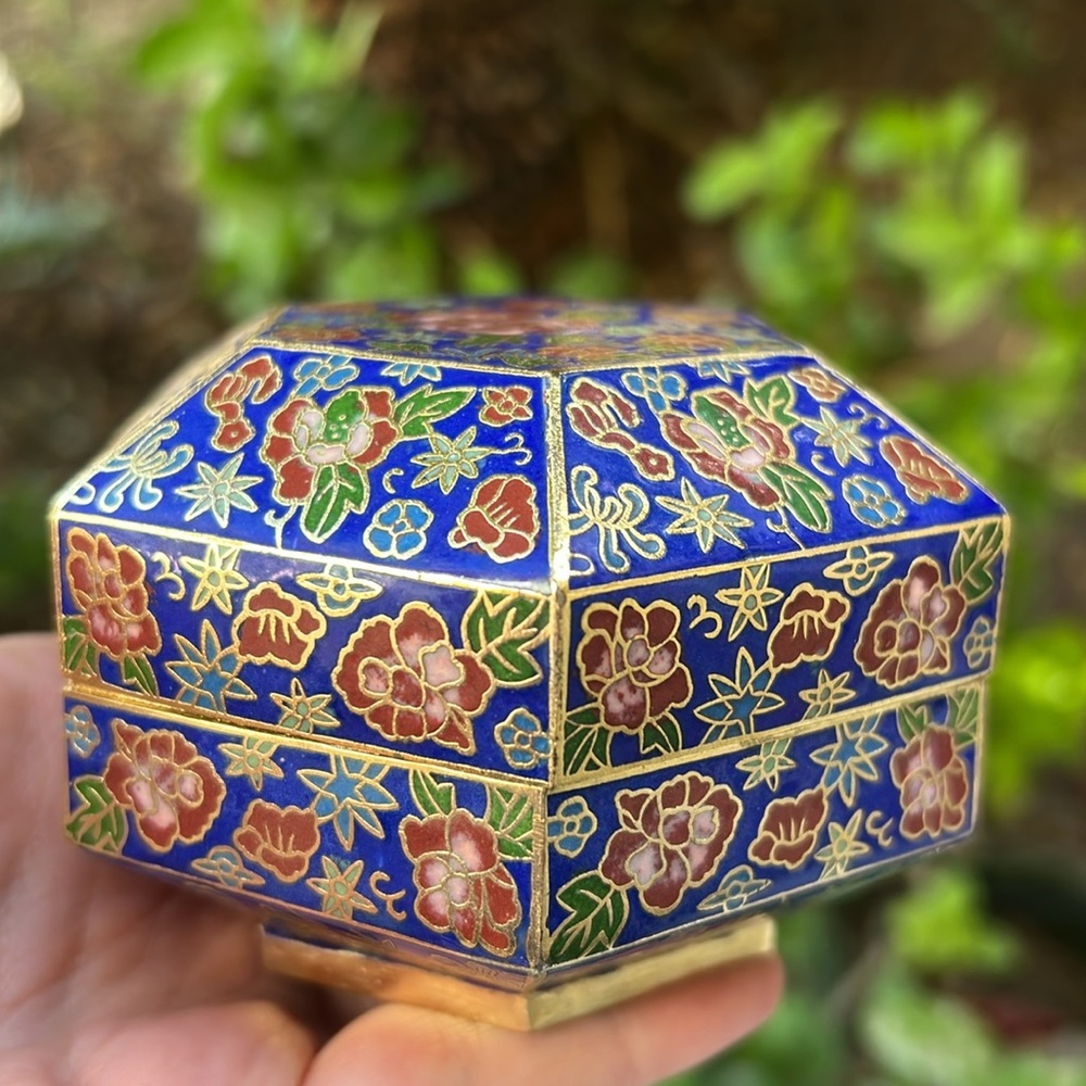 Colorful Floral Decorative Box - Picture 8 of 17